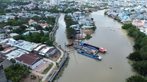 Dispositions relatives au relogement des ménages touchés par le projet de route des berges de la rivière Bao Dinh.