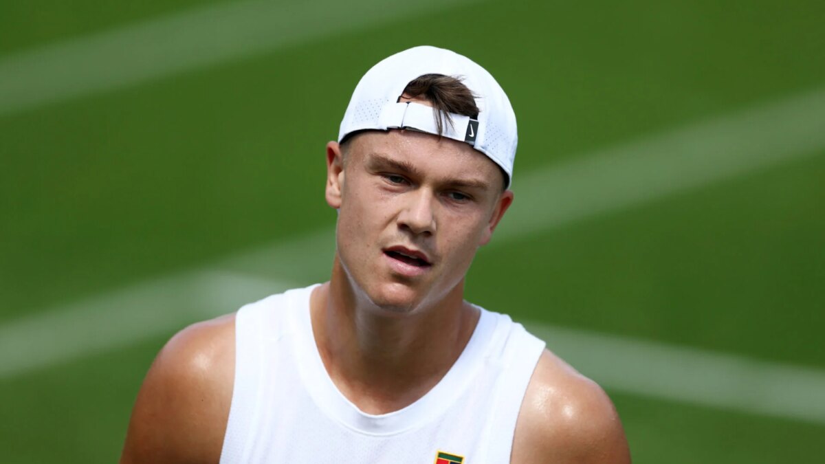 Holger Rune makes statement as he becomes latest player to withdraw from Wimbledon