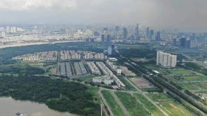 La ville d’Hô Chi Minh-Ville prévoit de mettre aux enchères 8 parcelles de terrain dans la nouvelle zone urbaine de Thu Thiem.