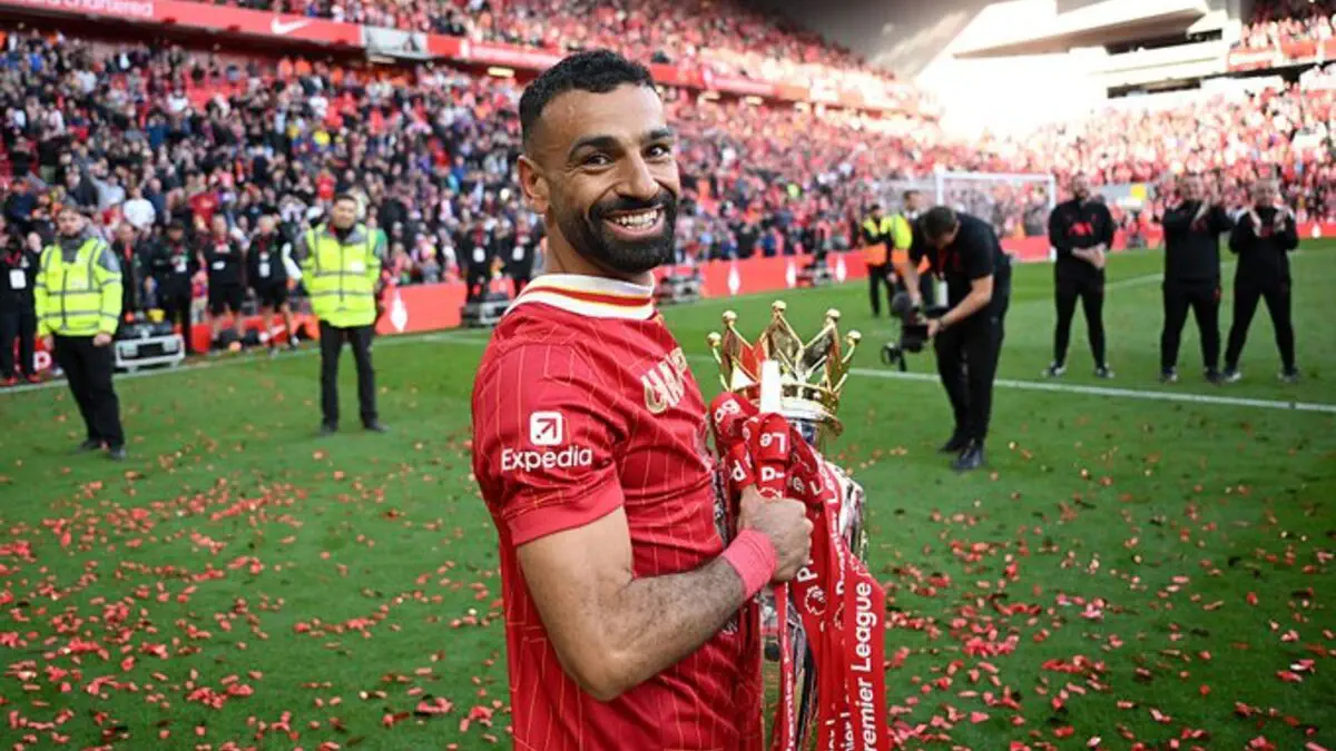 Le mercato est officiellement ouvert en Premier League et Ligue 1