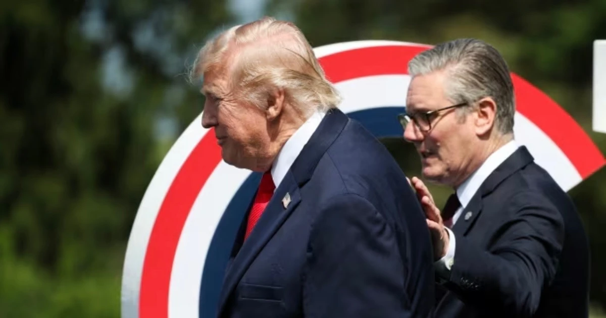 Le président américain Trump s’exprime alors que des rumeurs annoncent la démission imminente du Premier ministre britannique Starker.