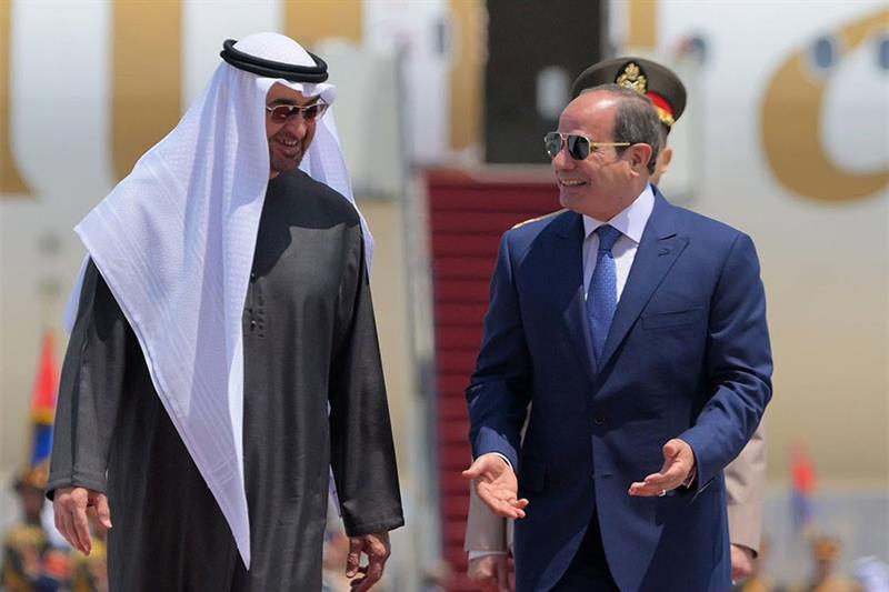 Les leaders égyptien et émirati s’accordent pour continuer à coordonner leurs positions en faveur des pays arabes