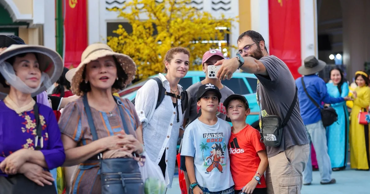 Les médias américains mettent en lumière les raisons du boom touristique du Vietnam, qui représente un défi pour la Thaïlande.