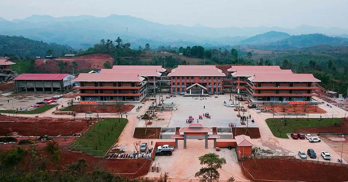 Peraturan tentang pengorganisasian dan pengoperasian Komite Pengarah untuk pembangunan sekolah di komune perbatasan.
