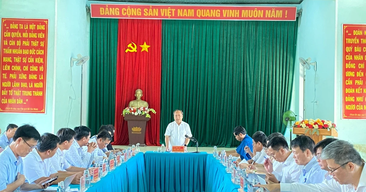 Phó Bí thư Tỉnh ủy Châu Ngọc Tuấn làm việc với 6 xã, phường phía Tây