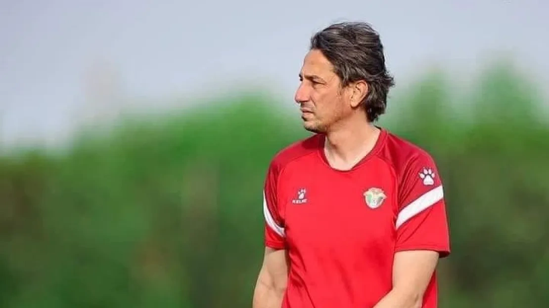 أبو زمع يشرح سبب خسارة الأردن أمام الجزائر في كأس العالم