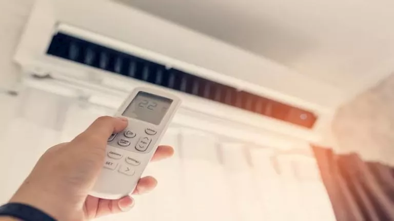 أخطاء شائعة يجب تجنبها للحفاظ على كفاءة التكييف خلال الصيف