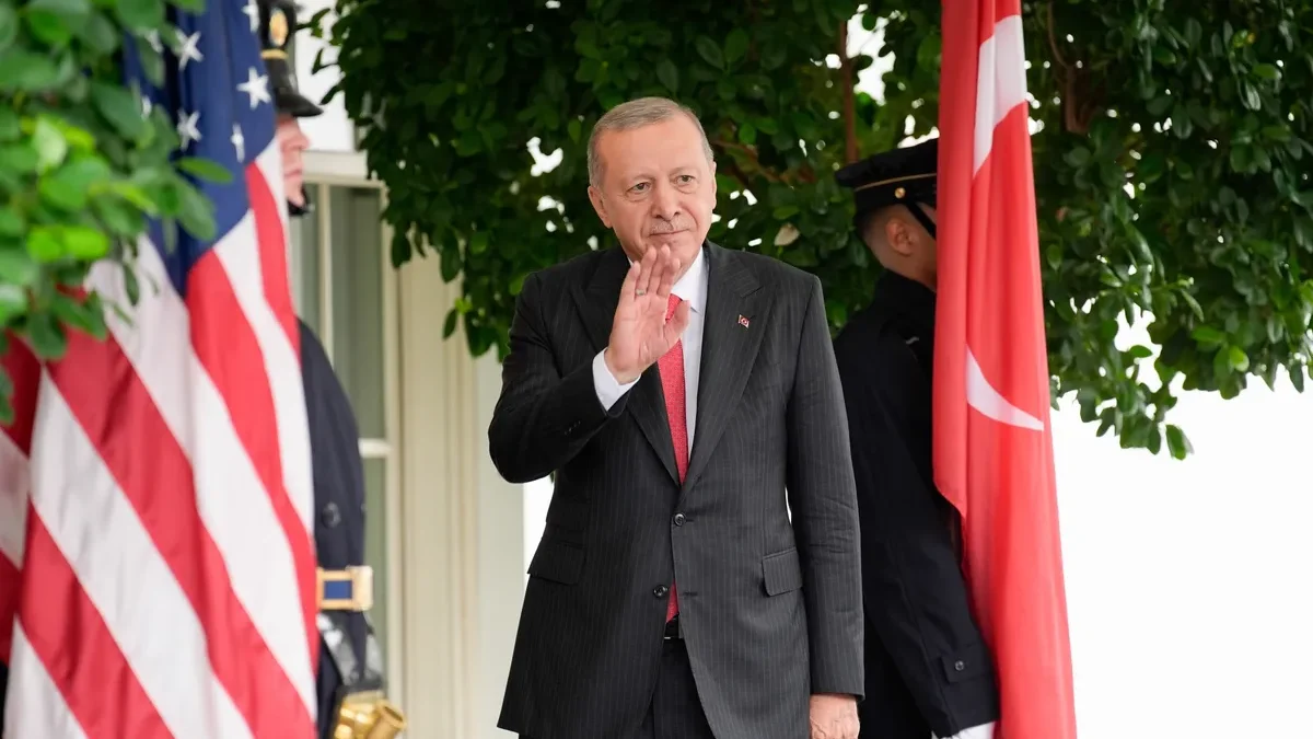 أردوغان يفتتح مطارًا مخصص لترامب وقادة قمة الناتو