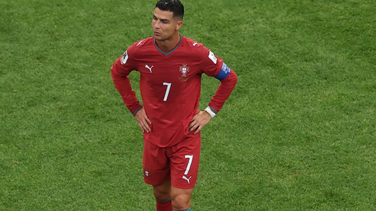 أسطورة النصر يدافع عن رونالدو من اغتيالات المونديال