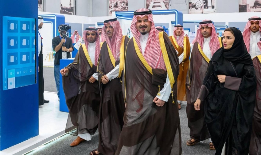 أمير المنطقة يدشن ملتقى التوظيف والمعرض المهني