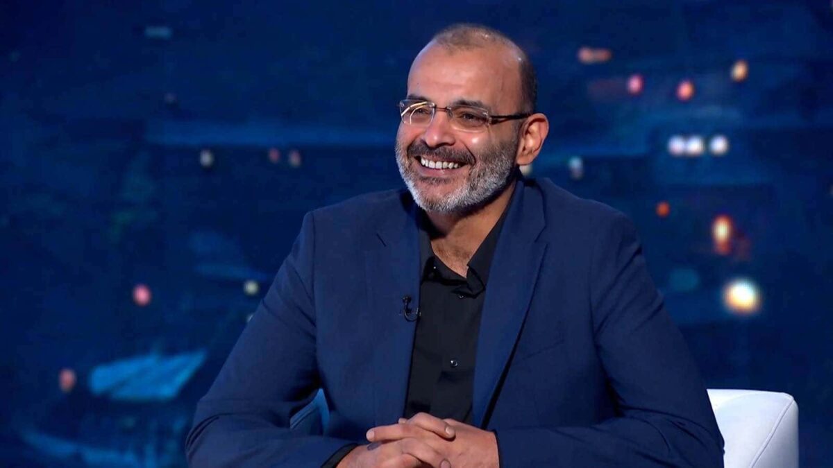 أيمن بهجت قمر يدخل على خط أزمة عمرو محمود ياسين