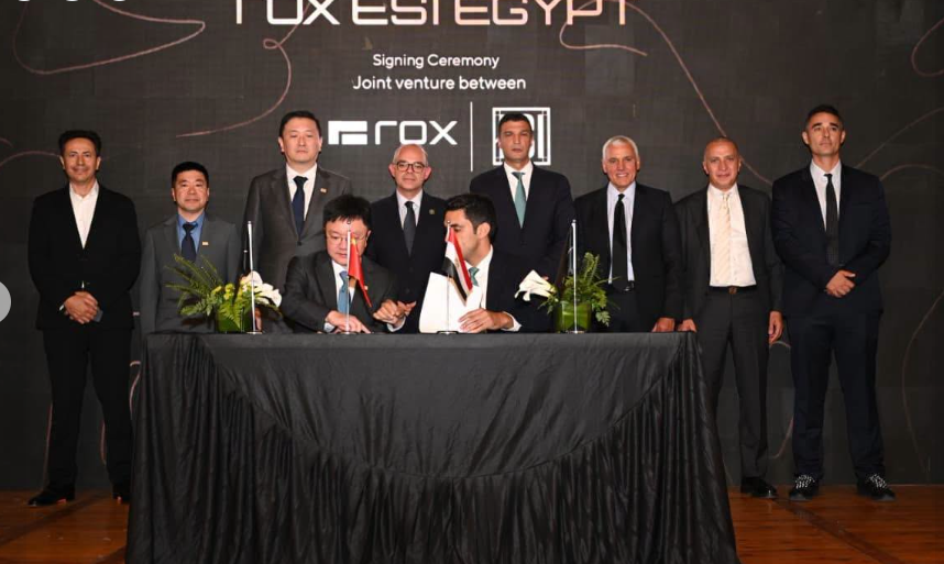 اتفاقية بين عز العرب السويدي وروكس موتور لبدء الإنتاج المحلي لسيارات «ROX REEV»