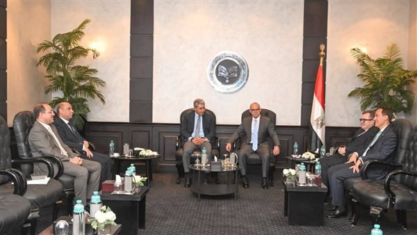 اجتماع حكومي رفيع مع البنك الدولي لمناقشة الخطة التنفيذية لاستراتيجية الاستثمار الأجنبي المباشر