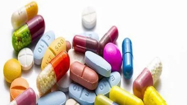 احذر.. مشروبات يومية تضعف مفعول الدواء وتهدد صحتك