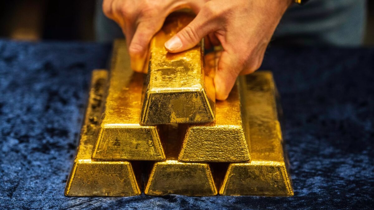 ارتفاع أسعار الذهب بأكثر من 2% مع آمال التهدئة