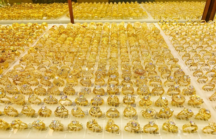 ارتفاع سعر الذهب عيار 21 بمقدار 80 جنيهاً في مصر اليوم