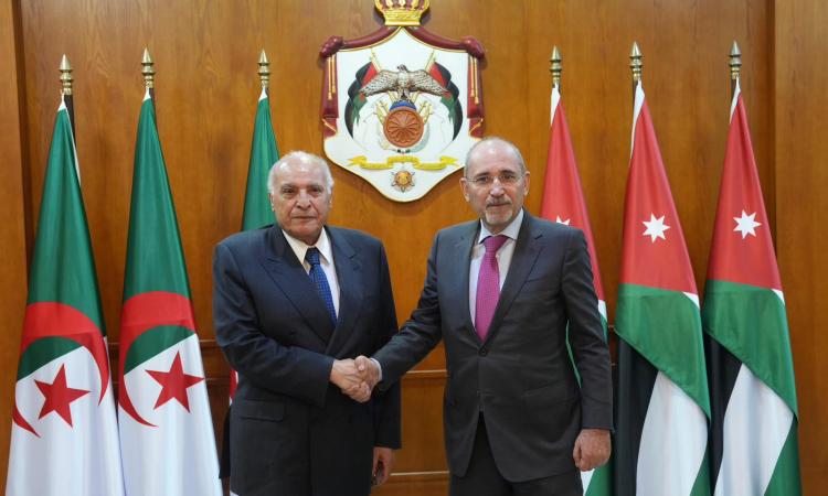 الأردن والجزائر يبحثان تطورات الأوضاع بالمنطقة وجهود وقف التصعيد في غزة