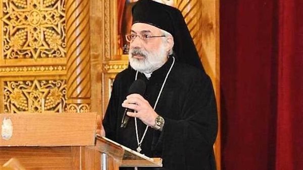 الأنبا باسيليوس يترأس ختام ندوة إعداد المقبلين على الزواج بالإيبارشية