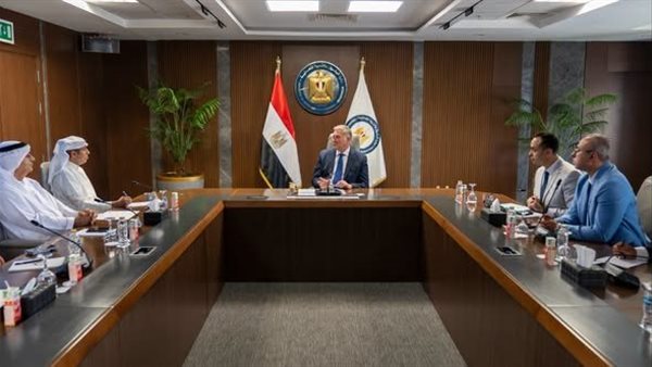 البترول: توسعات إماراتية مرتقبة في مجالات البحث والإنتاج وتموين الطائرات