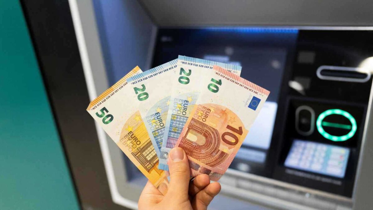 التحليل الفني:  زوج EUR/USD يشكل «القمة المزدوجة»