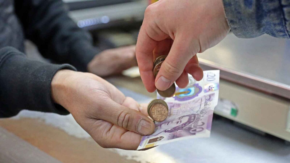 التحليل الفني: زوج  GBP/USD يتحرك في قناة هابطة