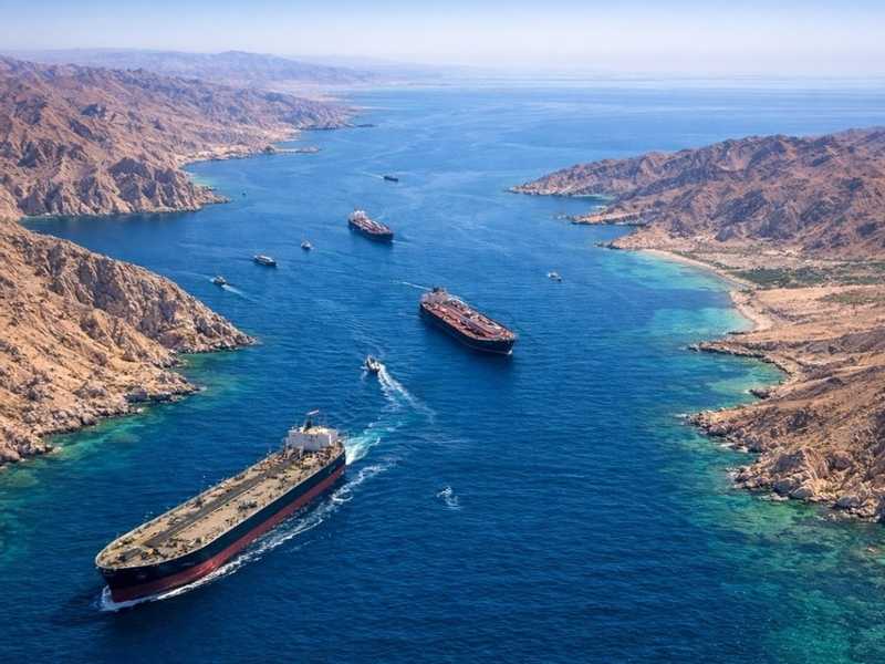 التلفزيون الإيراني يعلن إغلاق مضيق هرمز أمام الملاحة حتى إشعار آخر