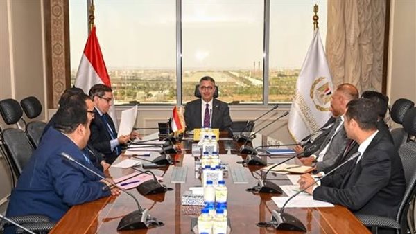 «التموين» تبحث تطوير منظومة الخبز المدعم وتطبيق الدعم النقدي الموجه