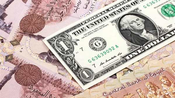 الدولار بيقع بسرعة في البنوك..  والمفاجأة في اللي جاي للجنيه المصري