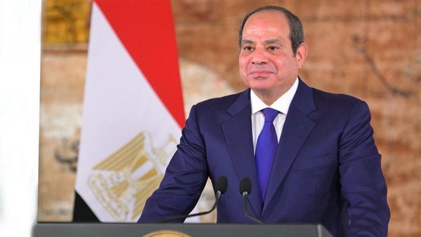 الرئيس السيسي يهنئ المنتخب بفوزه على نيوزيلندا: انتصار يجسد عزيمة وإرادة المصريين