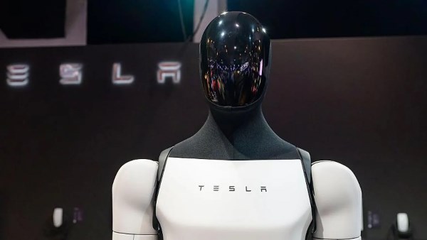 الروبوتات تجبر تسلا على إيقاف إنتاج هذه السيارات للأبد