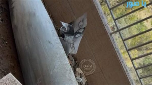 العثور على صاروخ كبير غير منفجر في صور حي الآثار بناية الحسيني الطابق الخامس وتم ابلاغ الجيش اللبناني
