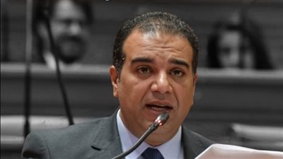 النائب أحمد السنجيدي: تسليم السيارات لغير المؤهلين والقصر يستوجب تغليظ العقوبات لـ حماية الأرواح