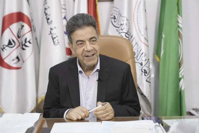 النقيب العام للأطباء البيطريين يشارك في ندوة بمركز البحوث الزراعية لمناقشة سلامة منتجات الدواجن والبيض
