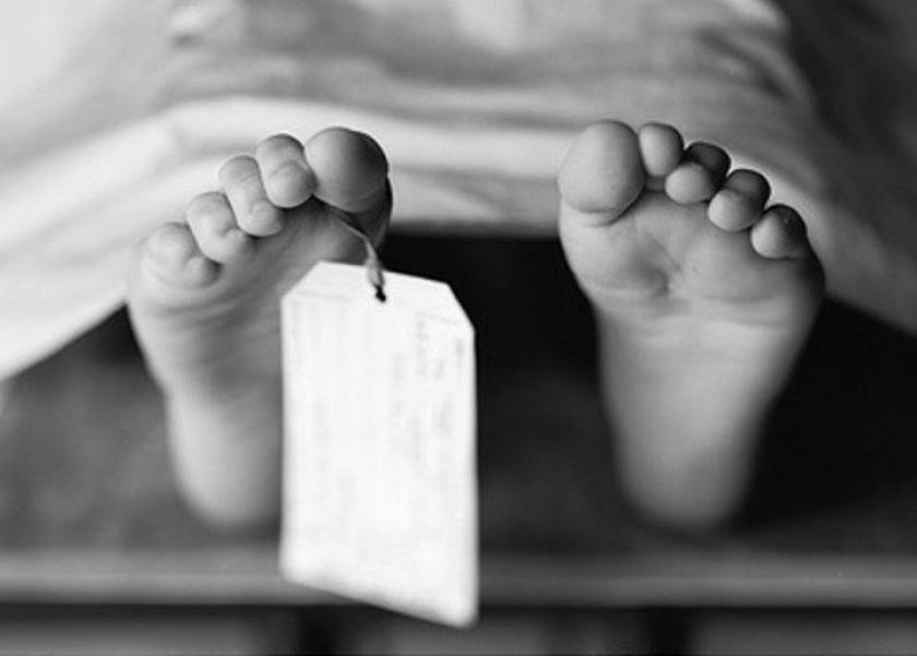النيابة تصرح بإعادة دفن جثة الأم التي أخفاها نجلها داخل صندوق 4 أشهر للاستيلاء على معاشها بالإسكندرية