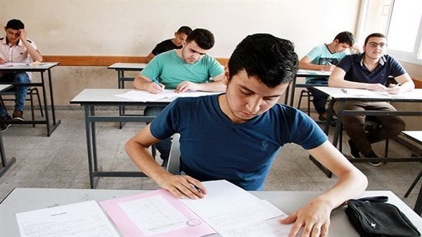 امتحانات الثانوية العامة 2026، بدء امتحان الاقتصاد واللغة الأجنبية الثانية