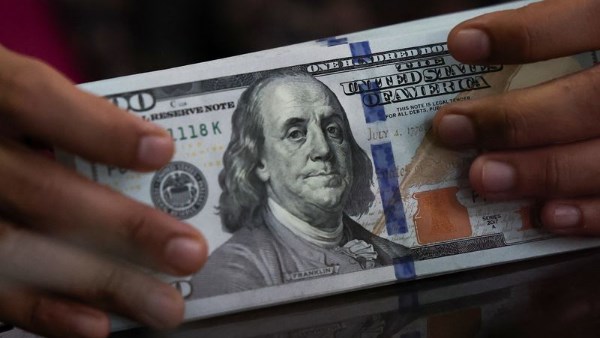 انخفاض مفاجئ في سعر الدولار اليوم الإثنين 15 يونيو 2026 بالبنوك المصرية.. تراجع جديد يدعم الجنيه