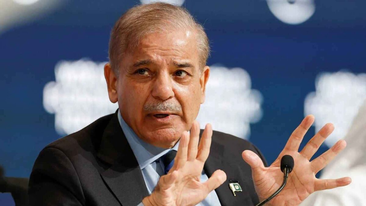 باكستان تعلن عن “وقف فوري ودائم” للعمليات العسكرية بين أمريكا وإيران