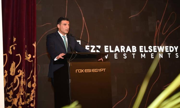 بالصور..وزير الصناعة يشهد تأسيس “روكس مصر” لإنتاج السيارات الكهربائية