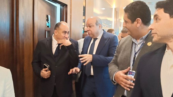 برلماني: تطبيق الخدمات الرقمية في تطوير مطار القاهرة يحسن تجربة المسافر