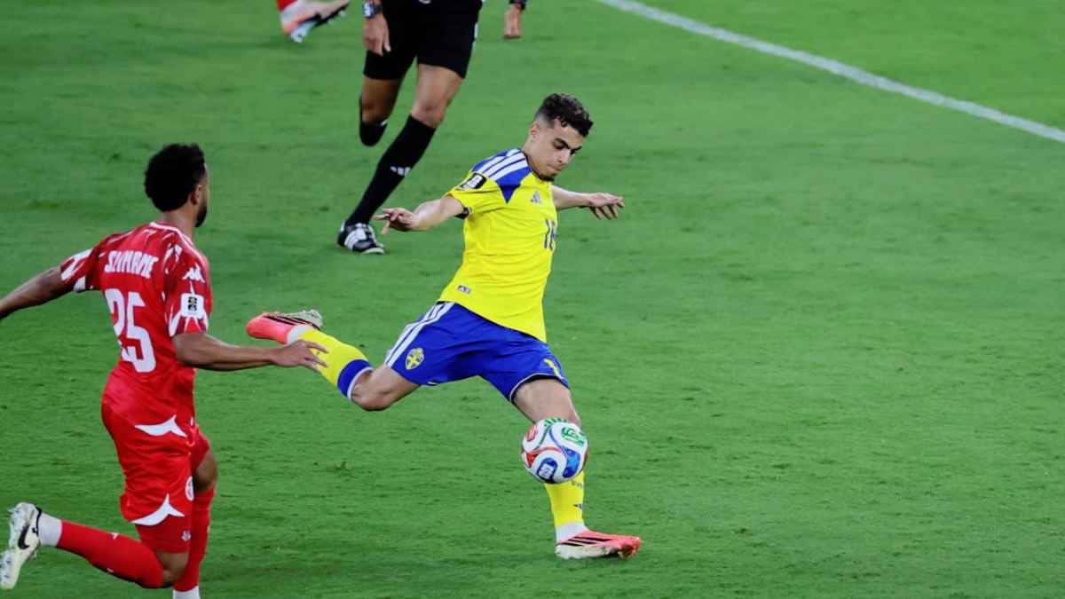 بعكس رغبة نجله.. لماذا رفض والد ياسين العياري تمثيله منتخب تونس؟