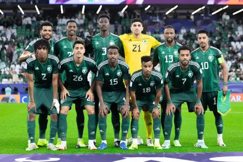 بي إن سبورتس تنقل مباراة السعودية وأوروجواي على القناة المفتوحة (تردد)