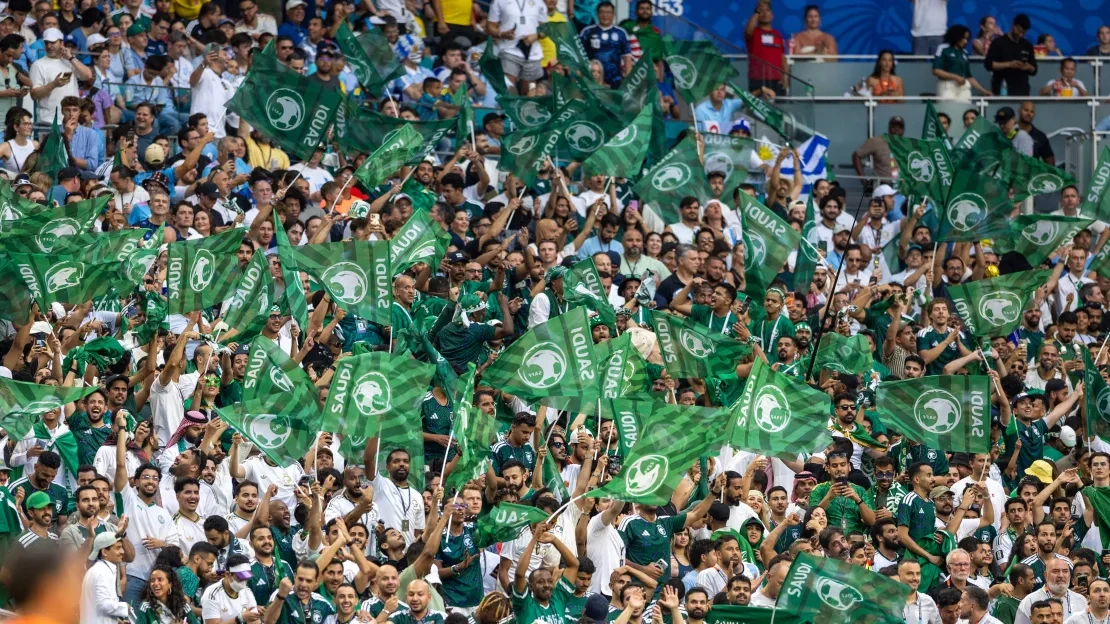 تذاكر مجانية تشعل مواجهة المنتخب السعودي والرأس الأخضر