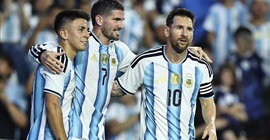 تشكيل الأرجنتين أمام الجزائر في كأس العالم.. موقف ميسي