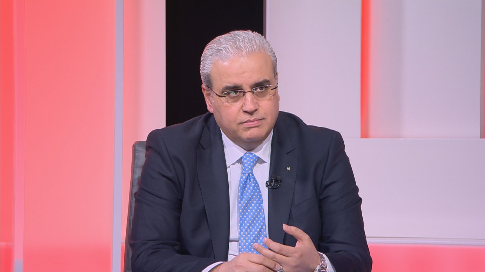 تعزيز القدرة الاستيعابية للقطاع الصحي باضافة مئات الاسرة الجديدة