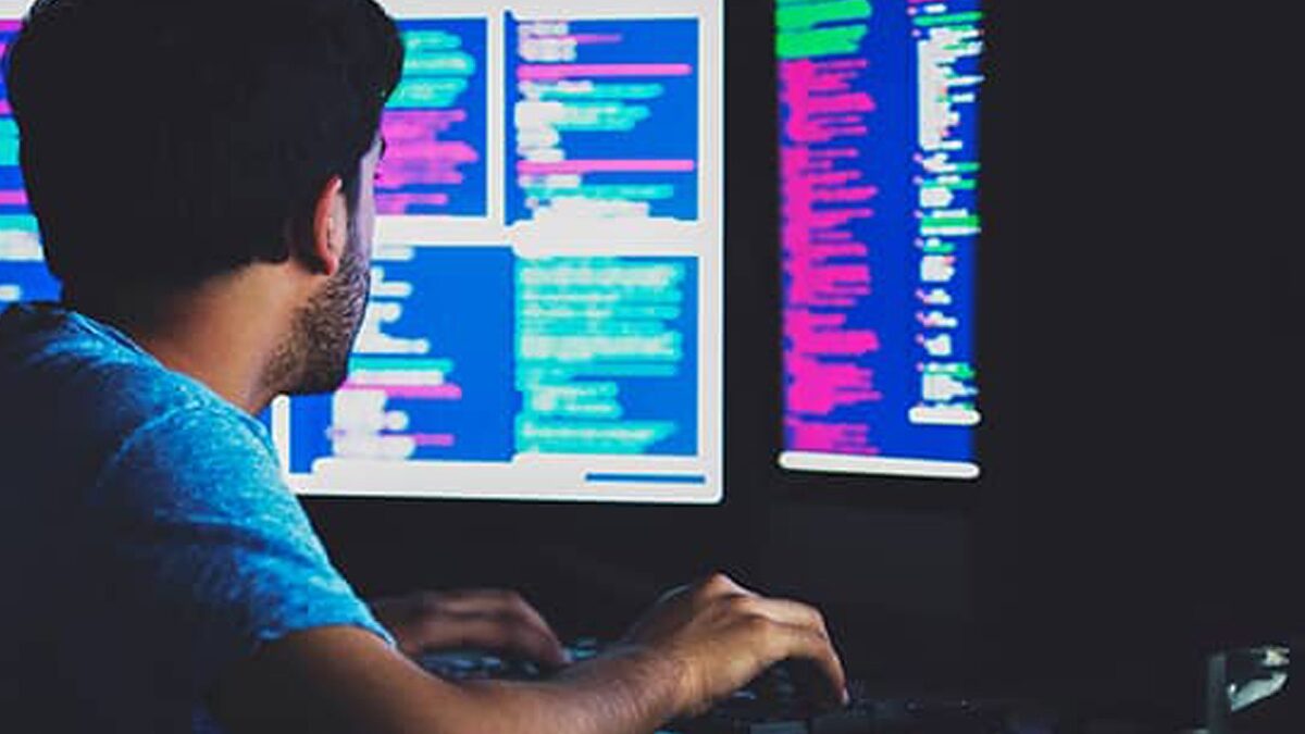 «ثغرة اليوم صفر» على «بيبول سوفت»