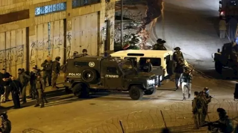 جيش الاحتلال يقتحم مدينة نابلس شمال الضفة الغربية