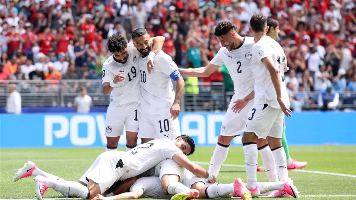 حازم إمام: منتخب مصر يُخيف إيران ونيوزيلندا.. ونعاني من مشكلة وحيدة