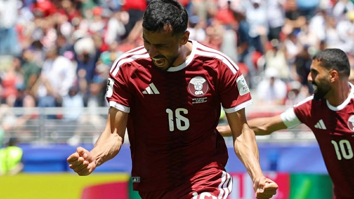 حكم مباراة قطر وكندا في كأس العالم 2026
