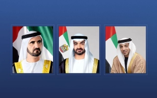 رئيس الدولة ونائباه يعزون أمير قطر في ضحايا حادث منطقة رأس لفان الصناعية