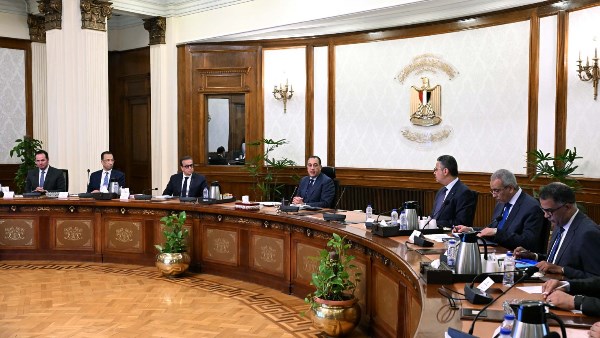 رئيس الوزراء: حصر وميكنة كل الخدمات المدعومة المقدمة من الدولة للمواطنين